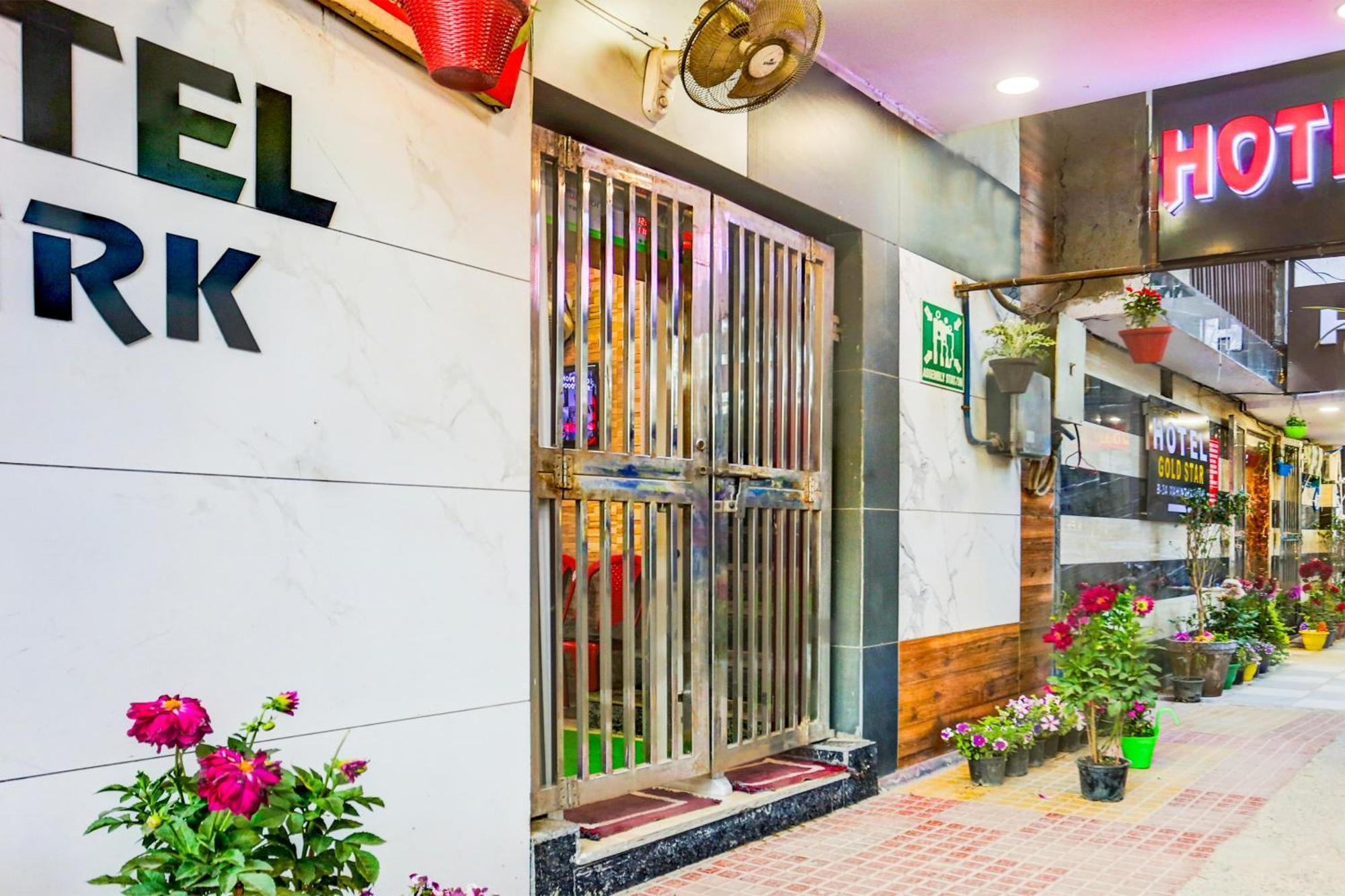 Oyo62660园景酒店 德里 外观 照片
