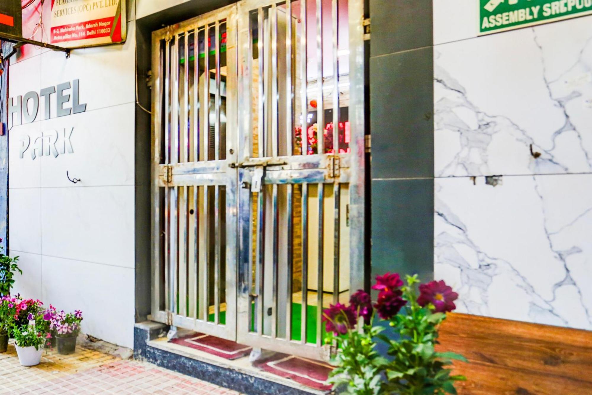 Oyo62660园景酒店 德里 外观 照片